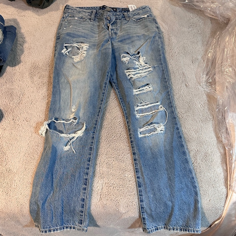 Hollister High Rise Vintage Jeans